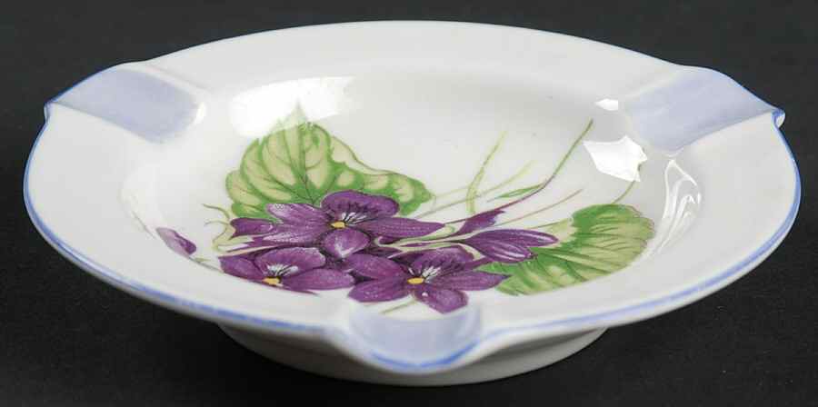 Violets (Dainty) Small Ashtray by Shelley-1