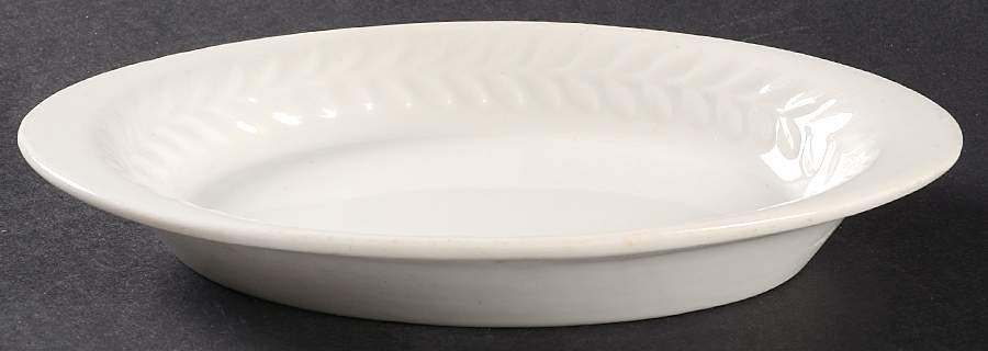 Carlton (All White, Embossed Laurel) Relish by Shenango-1