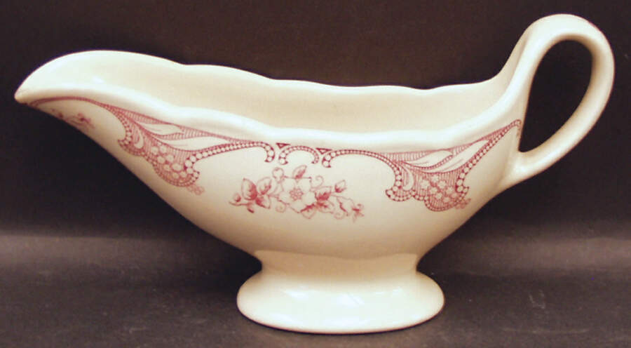 SHO25 Gravy Boat by Shenango-1
