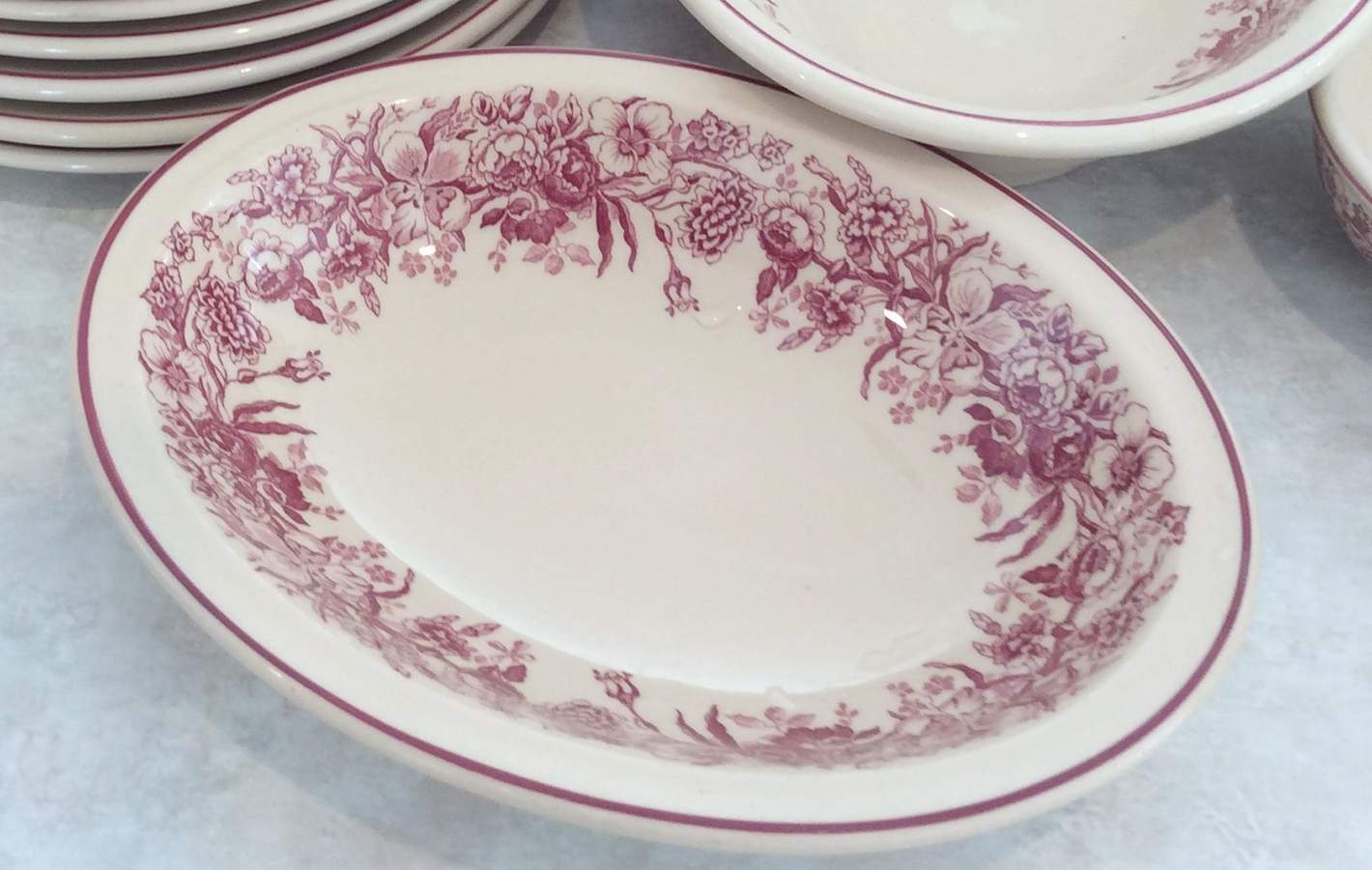 SHO61 10" Oval Vegetable Bowl by Shenango-1