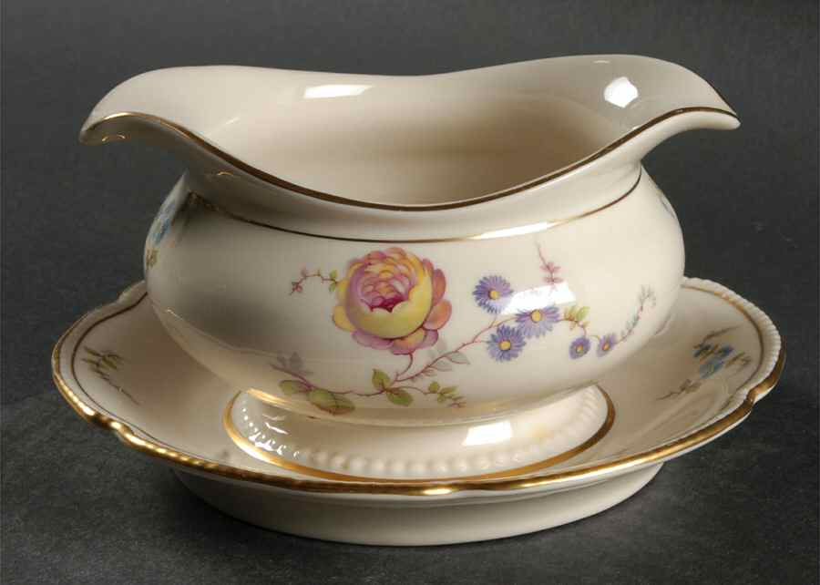 Sunnyvale Gold (Gold Trim) Gravy Boat with Attached Underplate by Shenango-1
