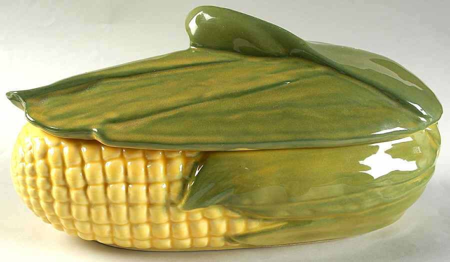 Corn King 1.5 Quart Oval Covered Casserole by Shawnee-1