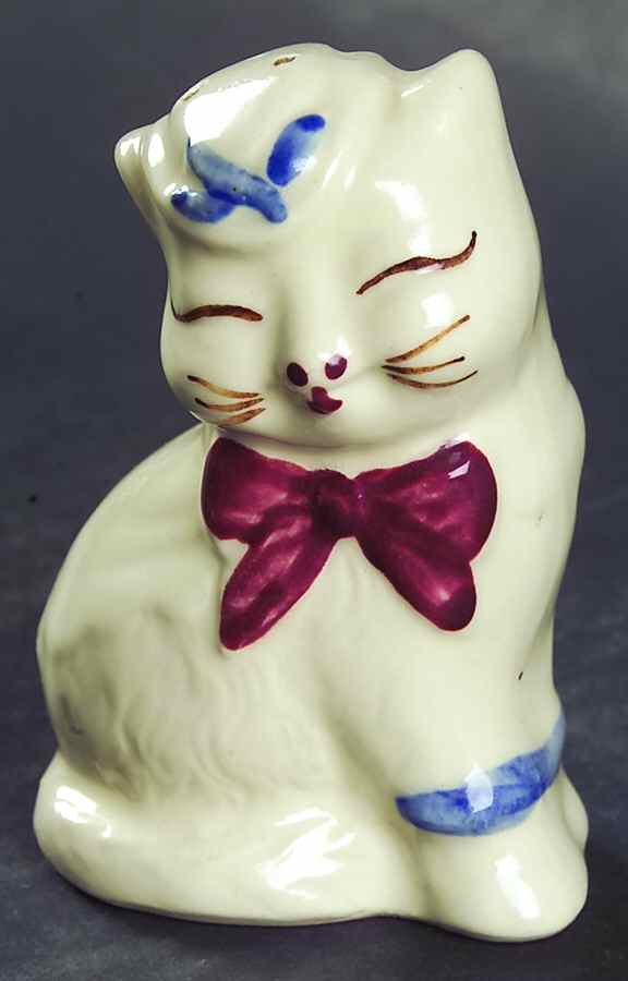 Puss N' Boots Pepper Shaker by Shawnee-1