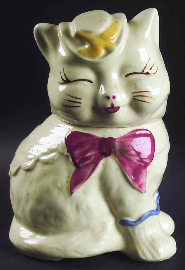 Puss N' Boots Cookie Jar & Lid by Shawnee-1