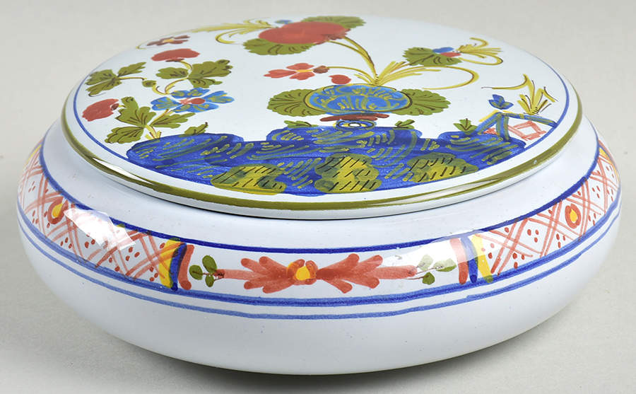 Carnation Powder Box with Lid by Sigma-1