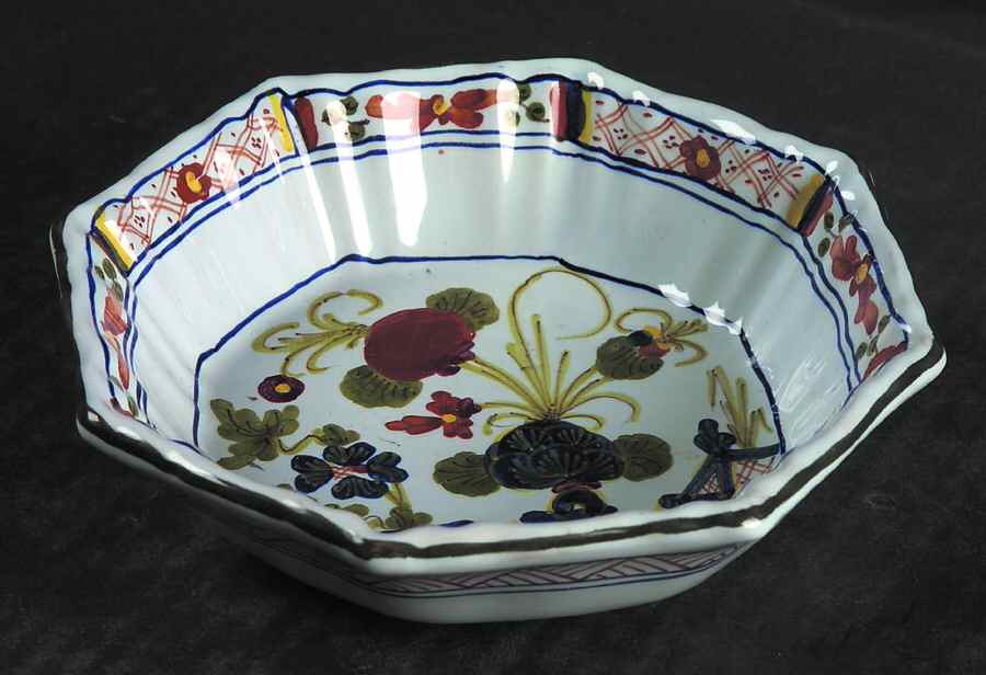 Carnation Octagonal Dish by Sigma-1