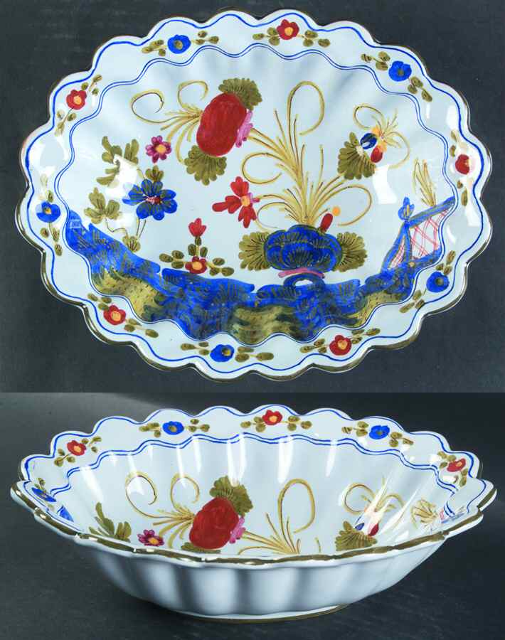 Carnation 9" Oval Vegetable Bowl by Sigma-1