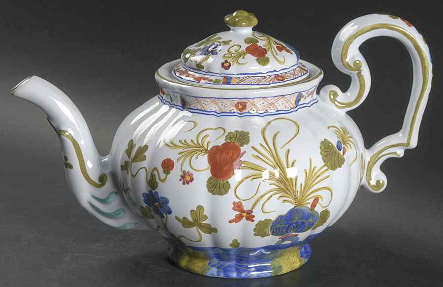Carnation Teapot & Lid by Sigma-1