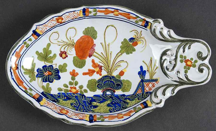 Carnation Oval Cheese Plate by Sigma-1