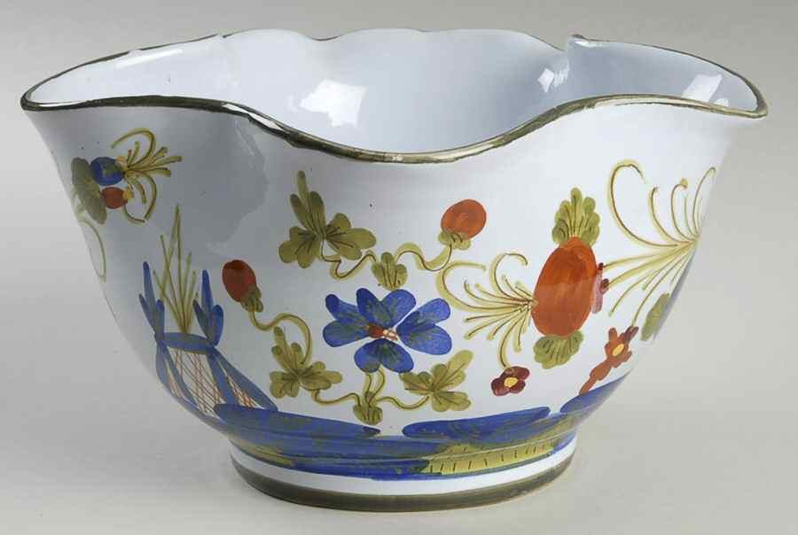 Carnation 9" Scalloped Bowl by Sigma-1