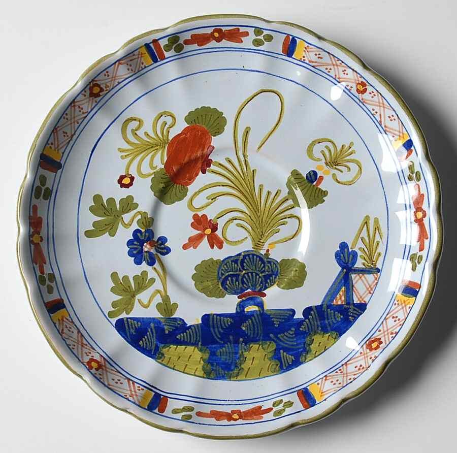 Carnation Saucer for Flat Cup by Sigma-1