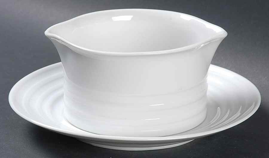Consort Gravy Boat with Attached Underplate by Sigma-1
