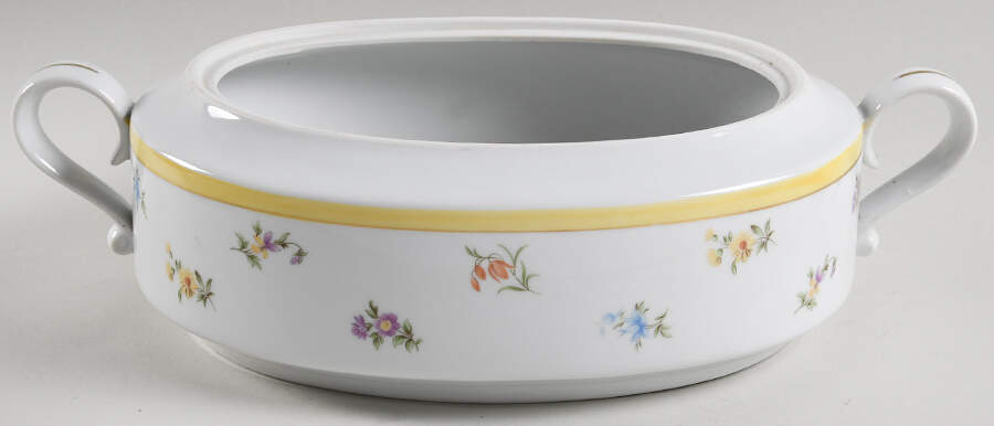 Grand Duchess 2 Quart Oval Covered Casserole No Lid by Sigma-1