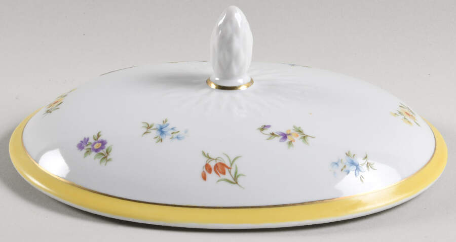 Grand Duchess Lid for 2 Quart Oval Covered Casserole by Sigma-1