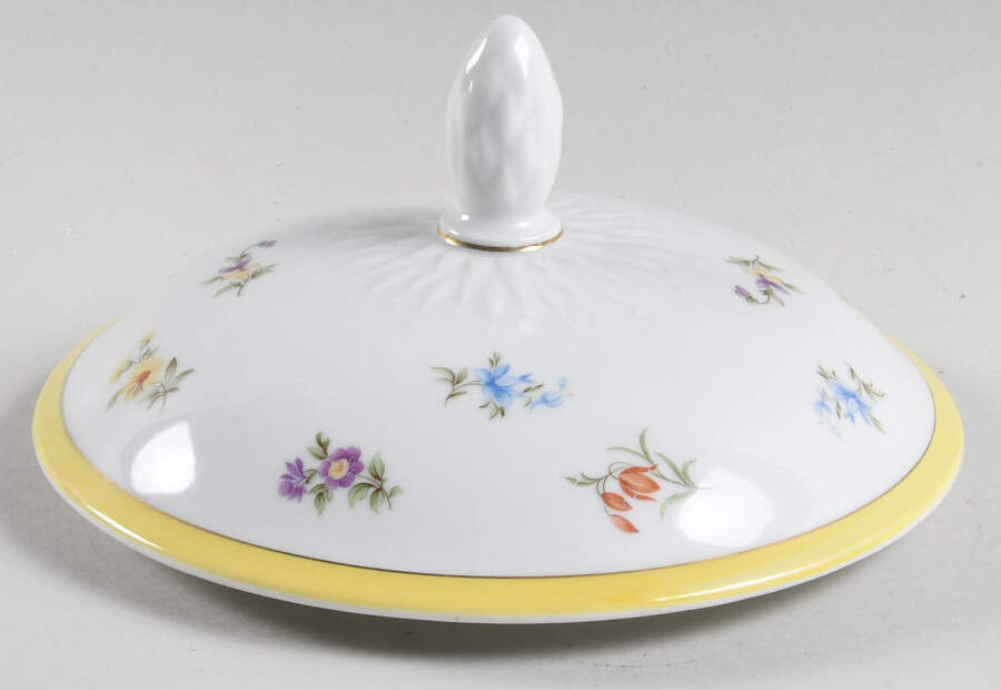 Grand Duchess Lid for 2.5 Qt Round Casserole by Sigma-1
