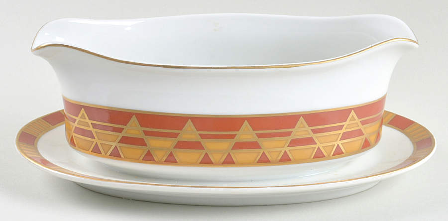 Lotus Gravy Boat with Attached Underplate by Sigma-1