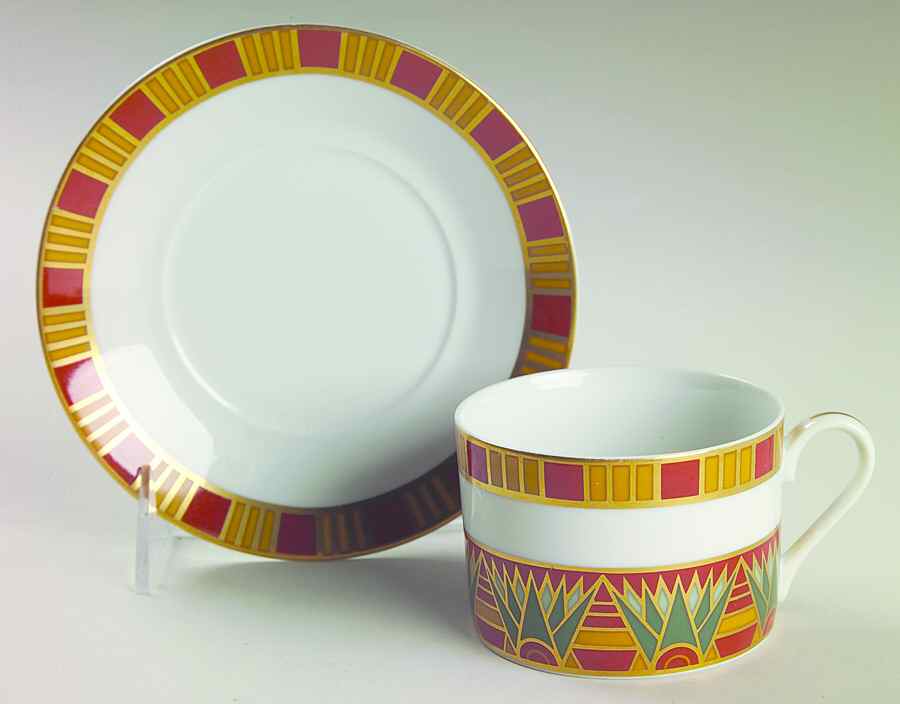 Lotus Flat Cup & Saucer Set by Sigma-1
