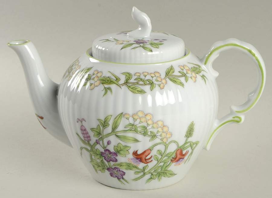 Mimosa Teapot & Lid by Sigma-1