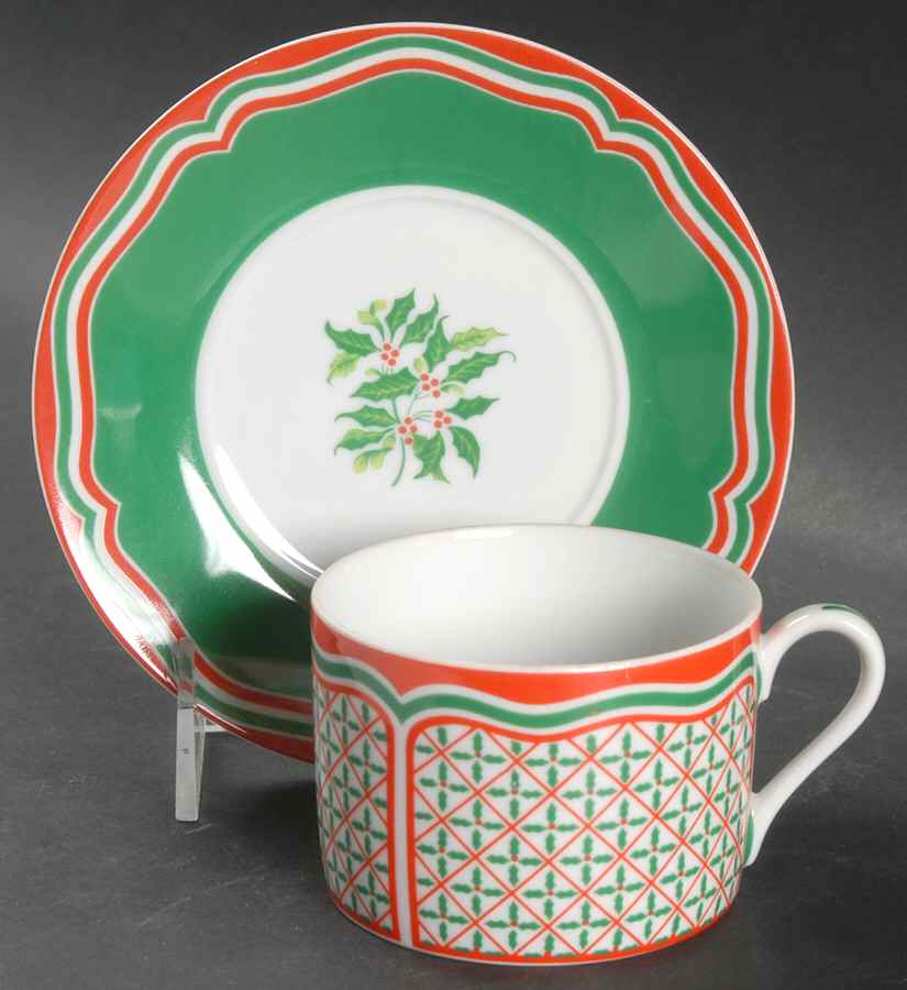 Noel Flat Cup & Saucer Set by Sigma-1
