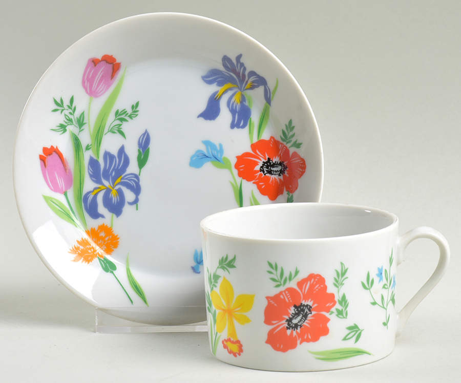 Primavera Flat Cup & Saucer Set by Sigma-1