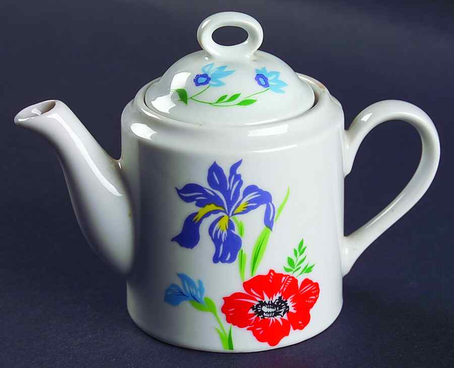 Primavera Creamer & Lid by Sigma-1
