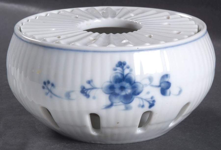 Victoria Blue 2 Piece Warmer Stand by Sigma-1