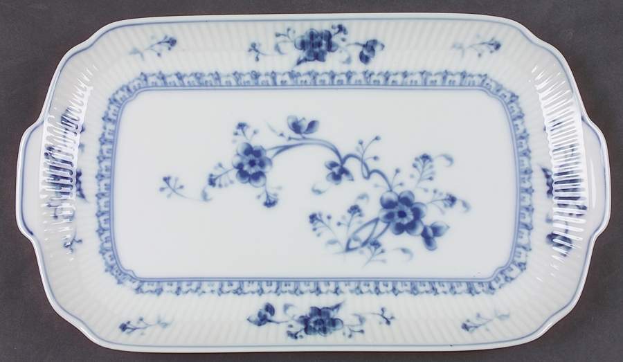 Victoria Blue Large Sandwich Tray by Sigma-1