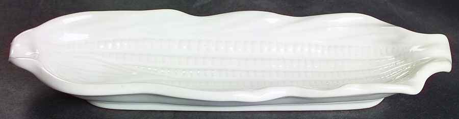 Carnivale White Boiled Corn Holder by Signature-1