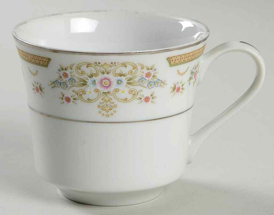 Coronet Flat Cup by Signature-1