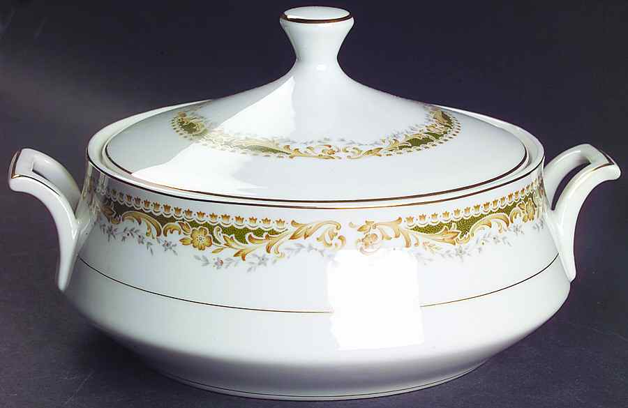 Queen Anne Round Covered Vegetable by Signature-1