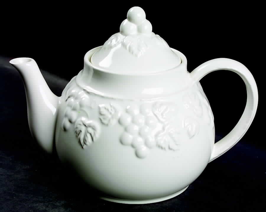 Sauvignon (Made In Japan) Teapot & Lid by Signature-1