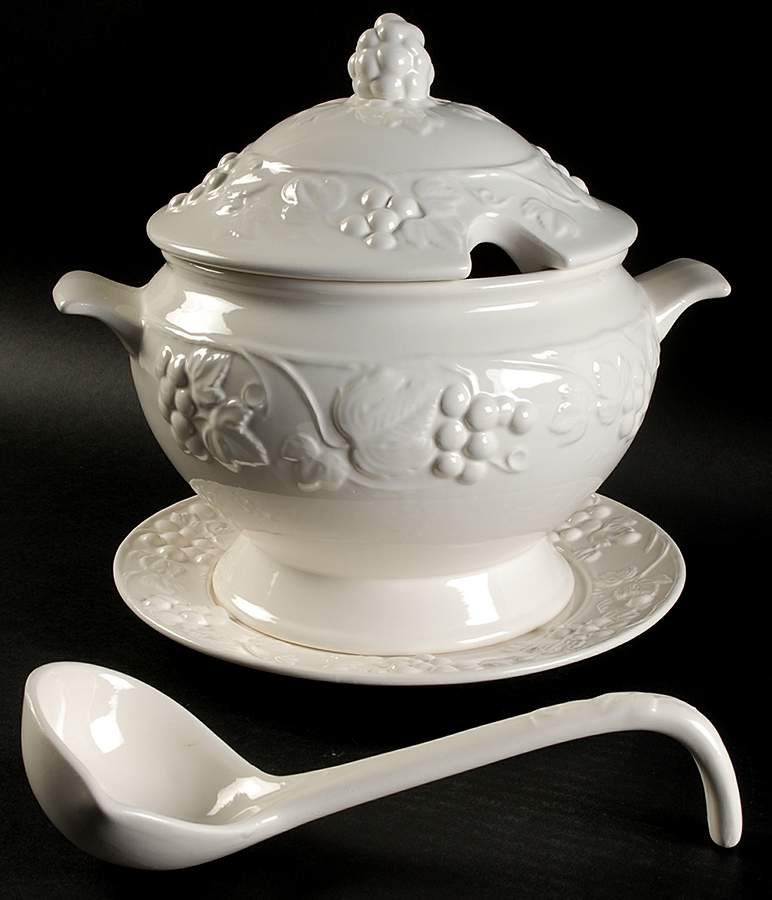 Sauvignon (Made In Japan) Tureen & Lid w/Ladle & Underplate by Signature-1