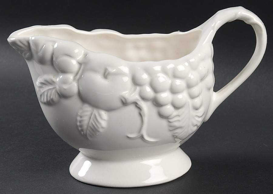 SIG7 Gravy Boat by Signature-1