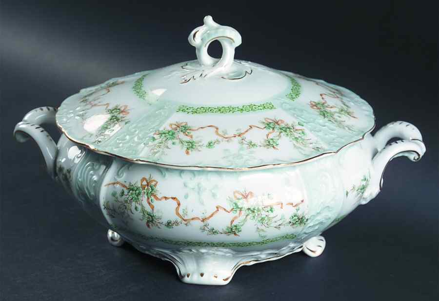 OHM176 Round Covered Vegetable by Hermann Ohme-1