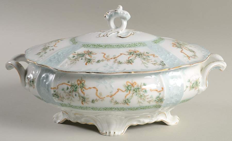 OHM176 Oval Covered Vegetable by Hermann Ohme-1