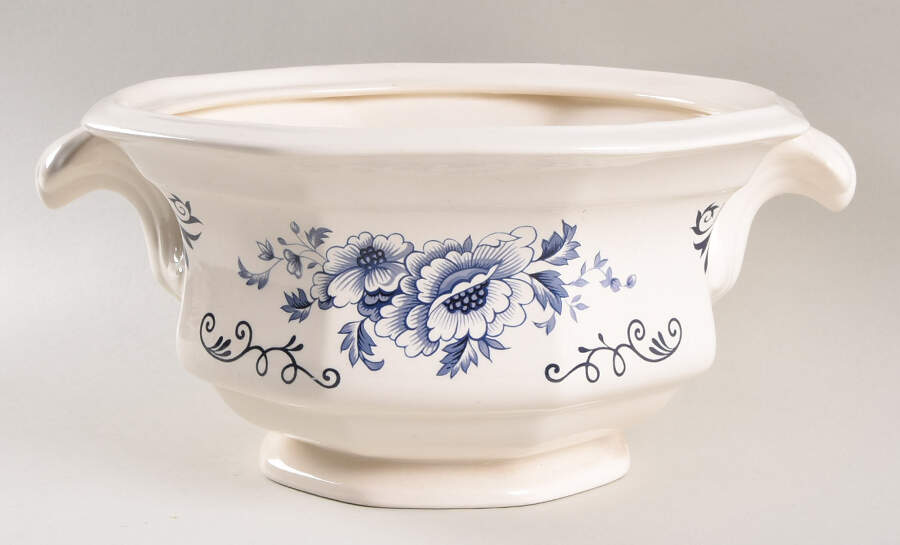 Clinton Inn Round Vegetable No Lid by Simpsons-1