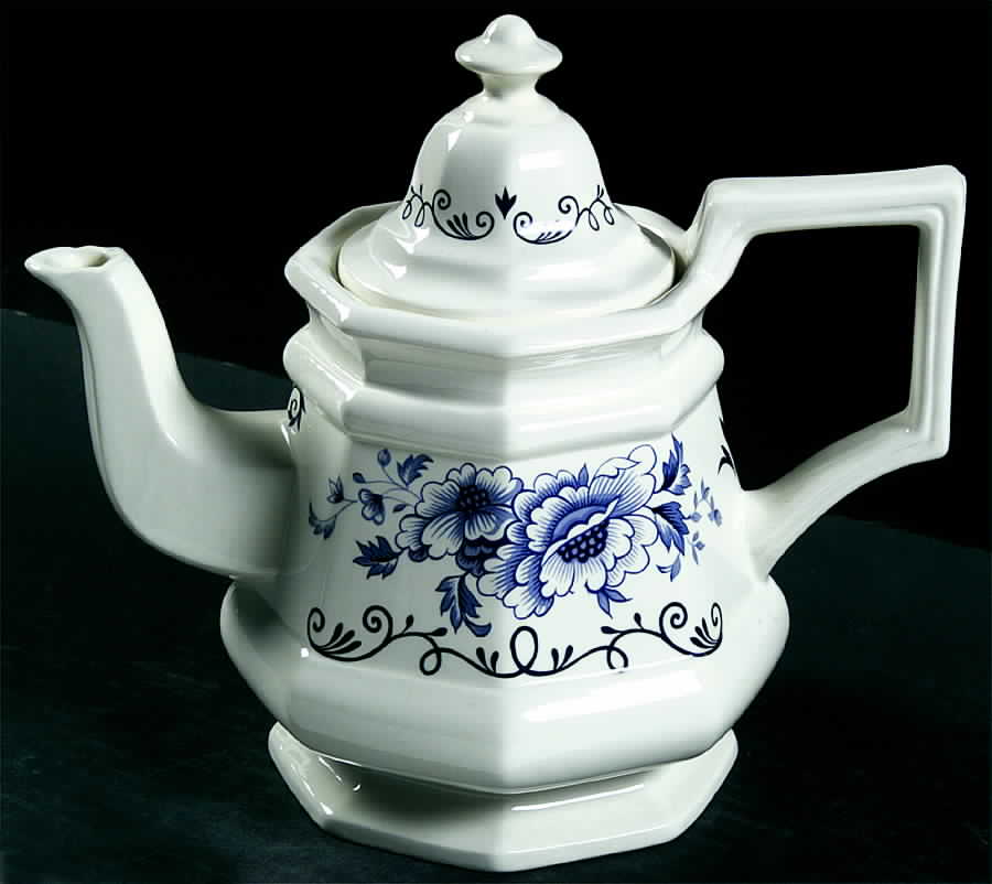 Clinton Inn Teapot & Lid by Simpsons-1