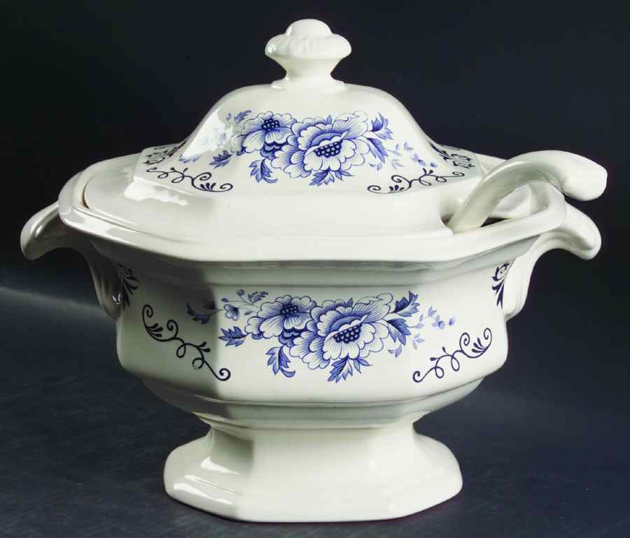 Clinton Inn Tureen & Lid w/Ladle by Simpsons-1