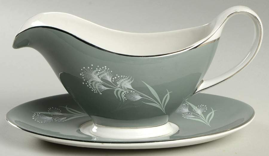 Haslemere Platinum Gravy Boat & Underplate by Simpsons-1