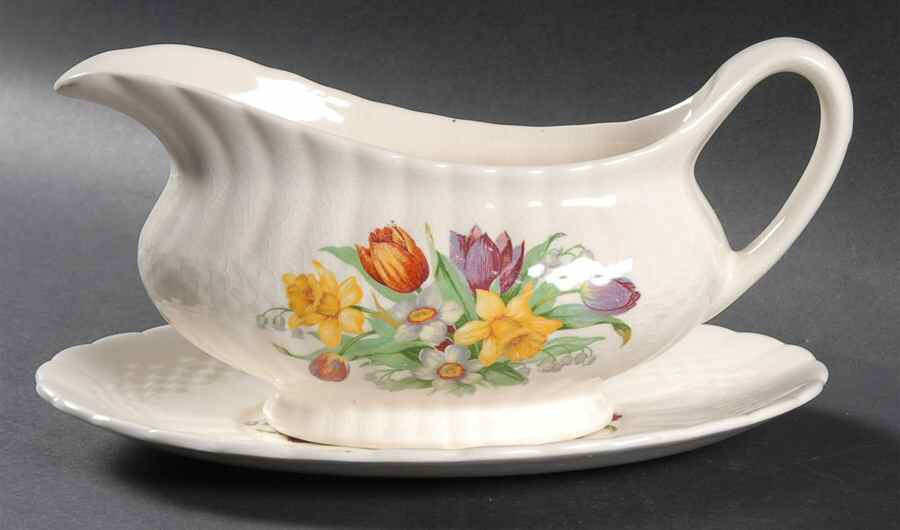 Providence Gravy Boat & Underplate by Simpsons-1