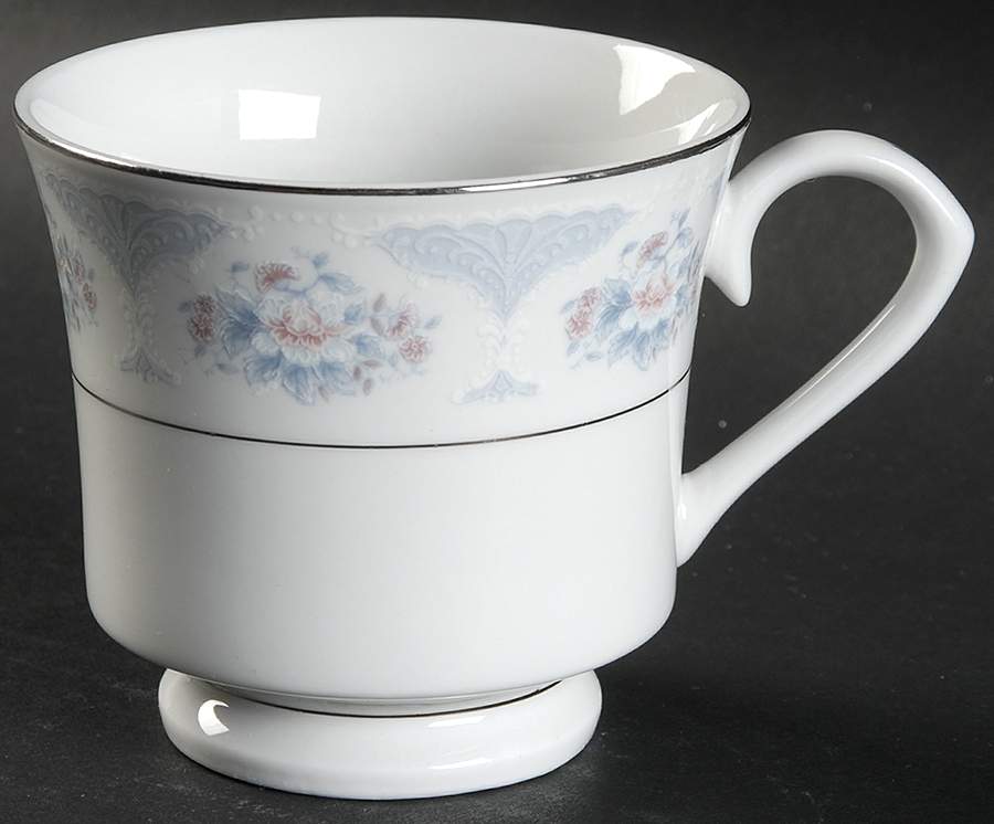 Sapphire Footed Cup by Silverie-1