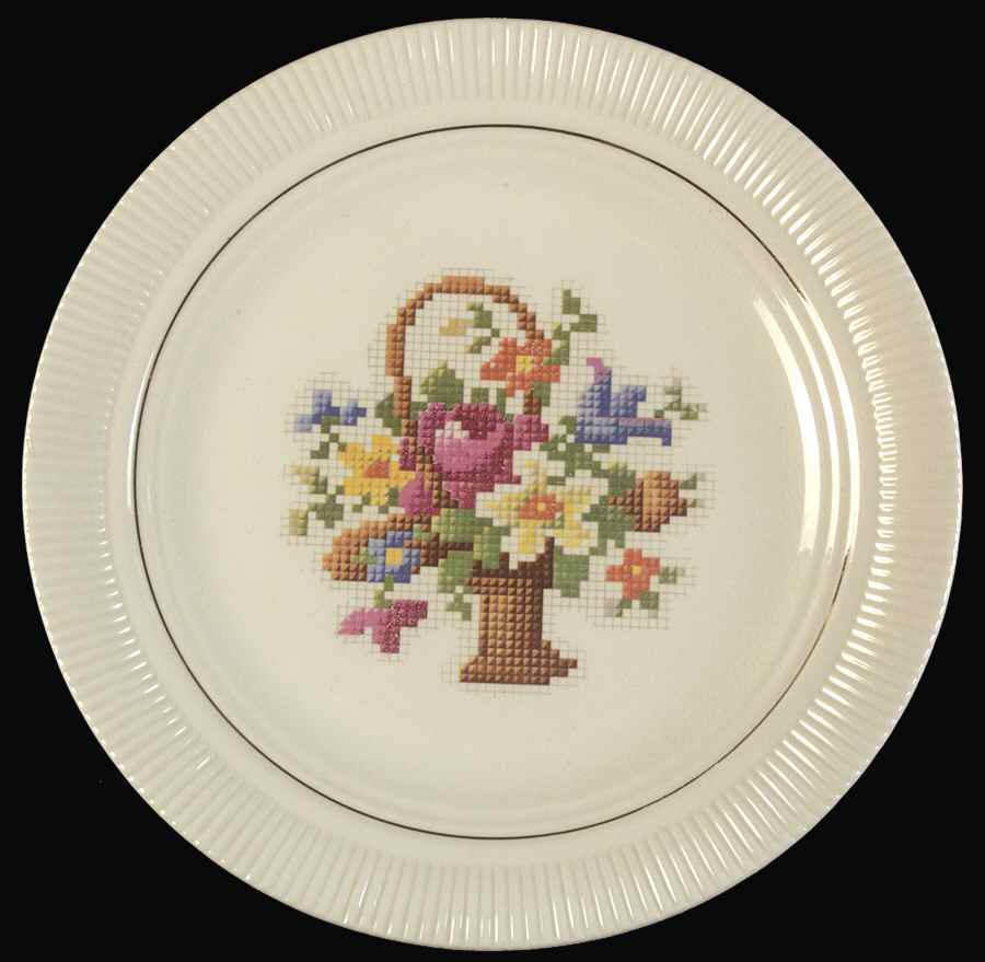 Basket Pp (Gold Inner Ring) Dinner Plate by Salem-1
