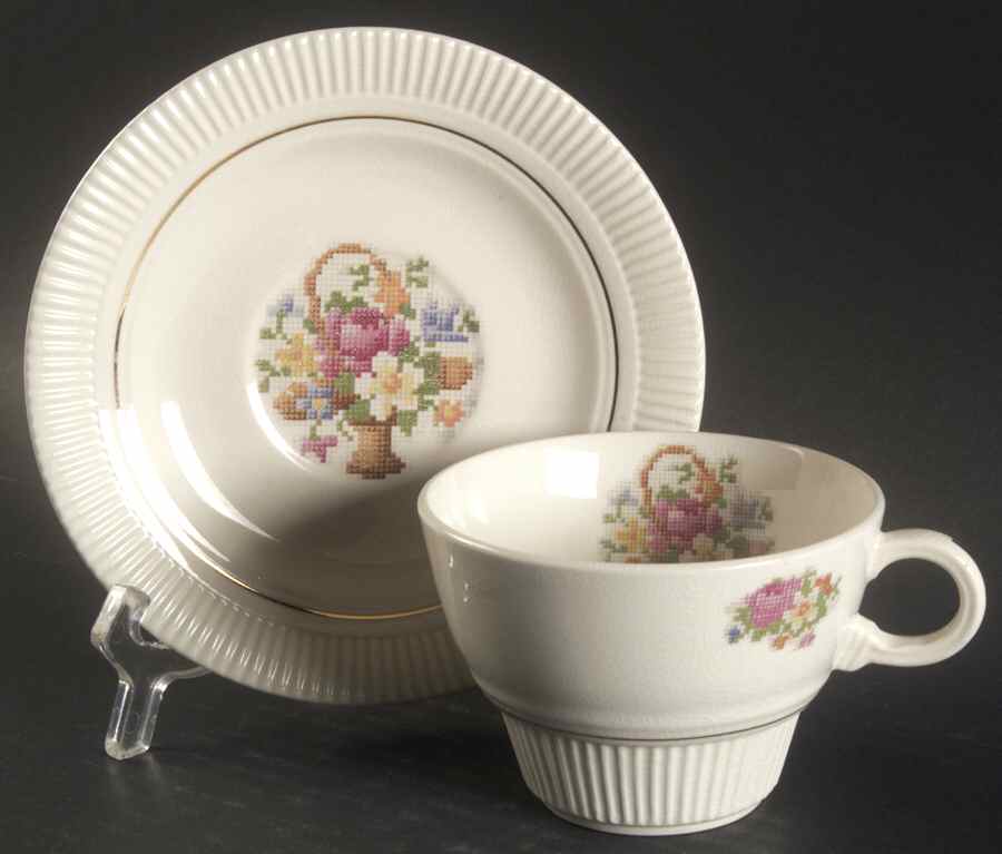 Basket Pp (Gold Inner Ring) Flat Cup & Saucer Set by Salem-1