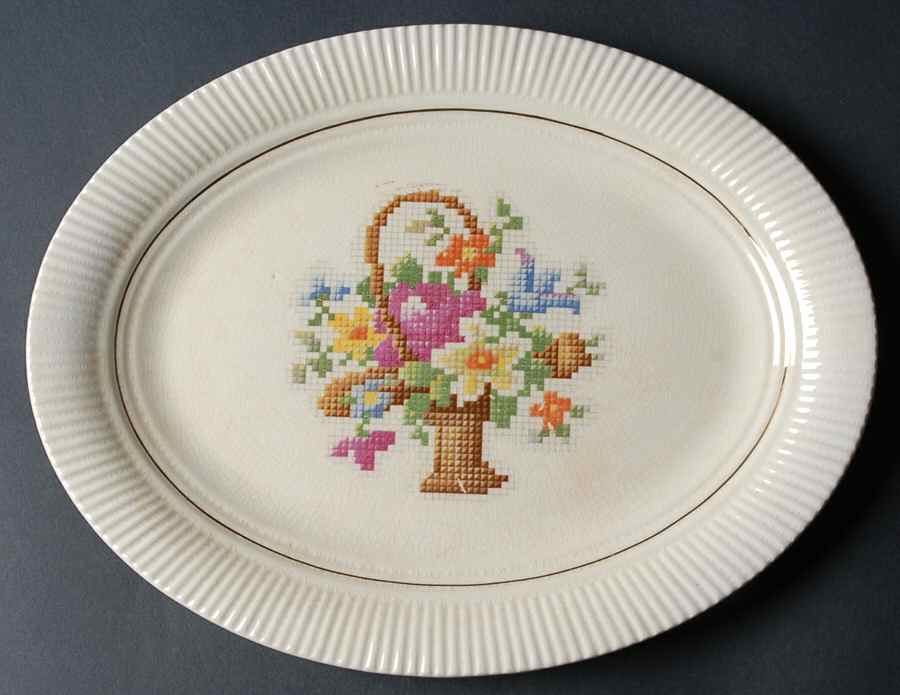Basket Pp (Gold Inner Ring) 11" Oval Serving Platter by Salem-1