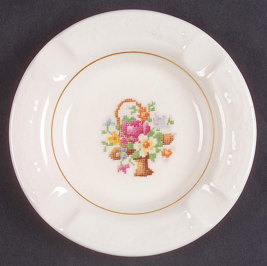 Basket Pp (Gold Inner Ring) Small Ashtray by Salem-1