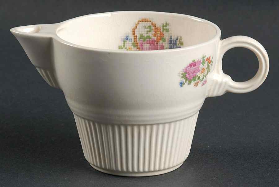 Basket Pp (No Gold) Creamer by Salem-1