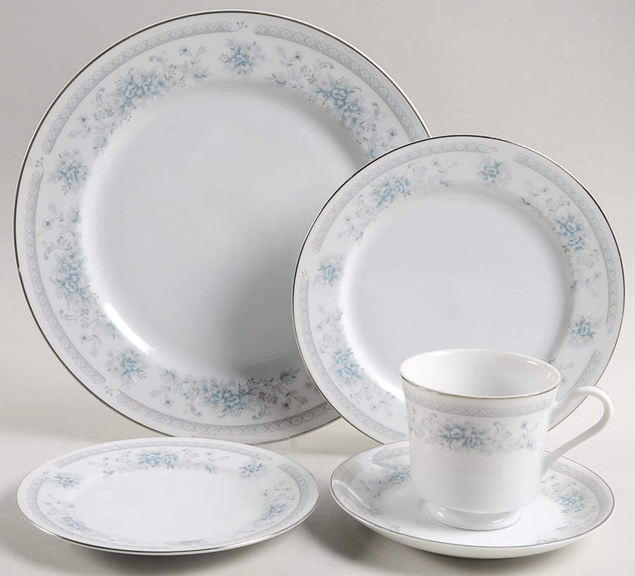 Bridal Bouquet 5 Piece Place Setting by Salem-1