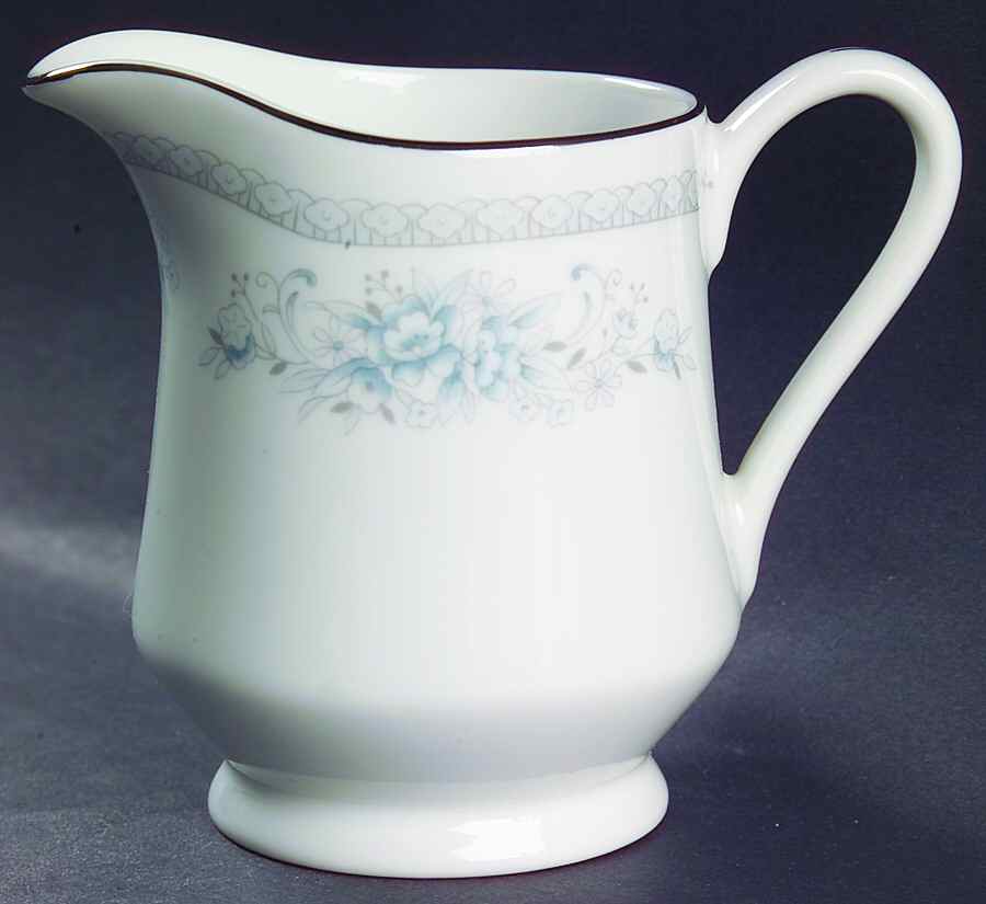 Bridal Bouquet Creamer by Salem-1