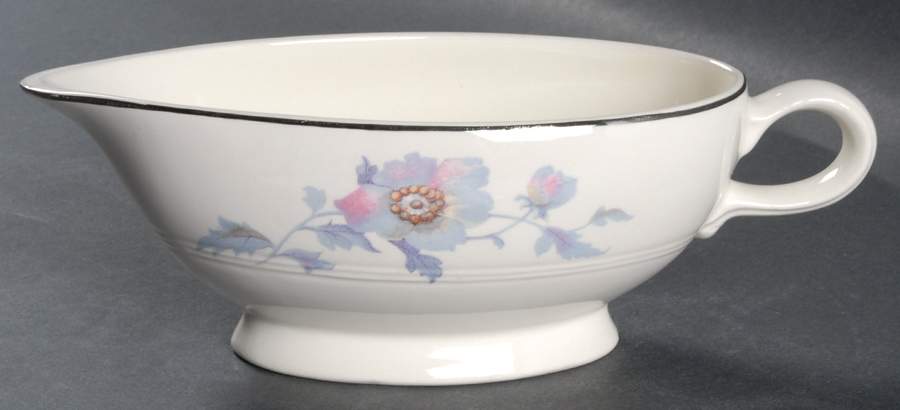 Bryn Mawr Gravy Boat by Salem-1