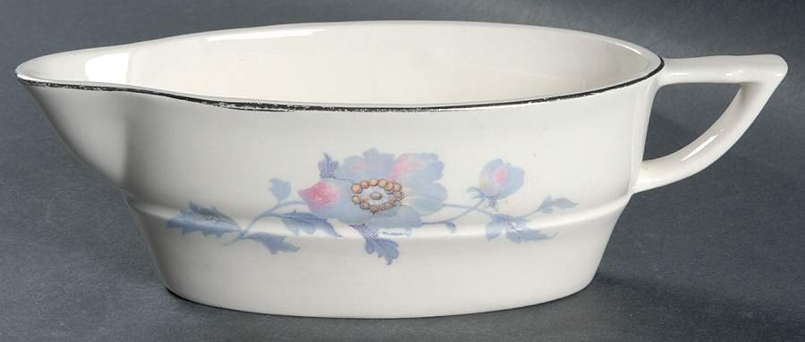 Bryn Mawr Gravy Boat by Salem-1